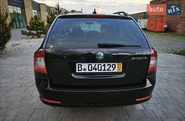 Універсал Skoda Octavia 2012 в 