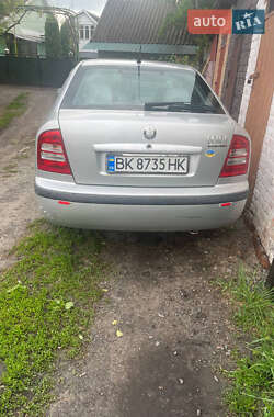 Лифтбек Skoda Octavia 2001 в 