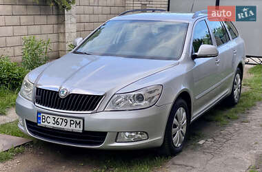 Універсал Skoda Octavia 2009 в 