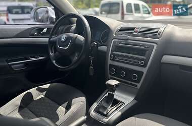 Лифтбек Skoda Octavia 2012 в 