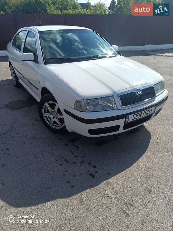 Лифтбек Skoda Octavia 2008 в Мене
