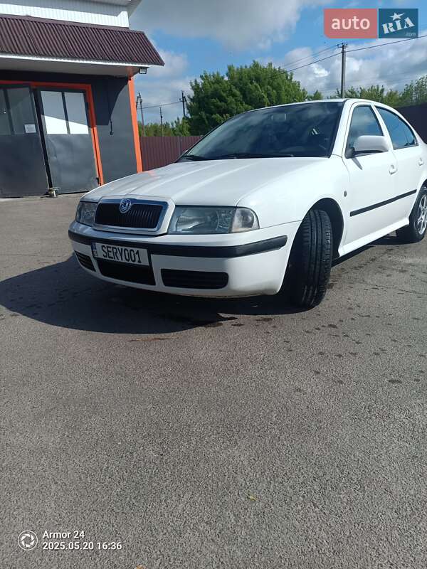 Лифтбек Skoda Octavia 2008 в Мене
