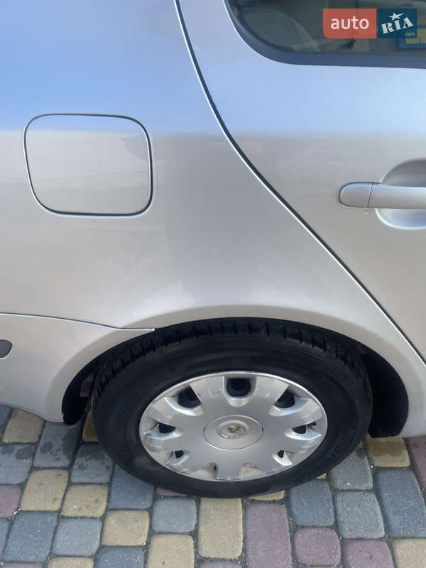 Лифтбек Skoda Octavia 2005 в Львове