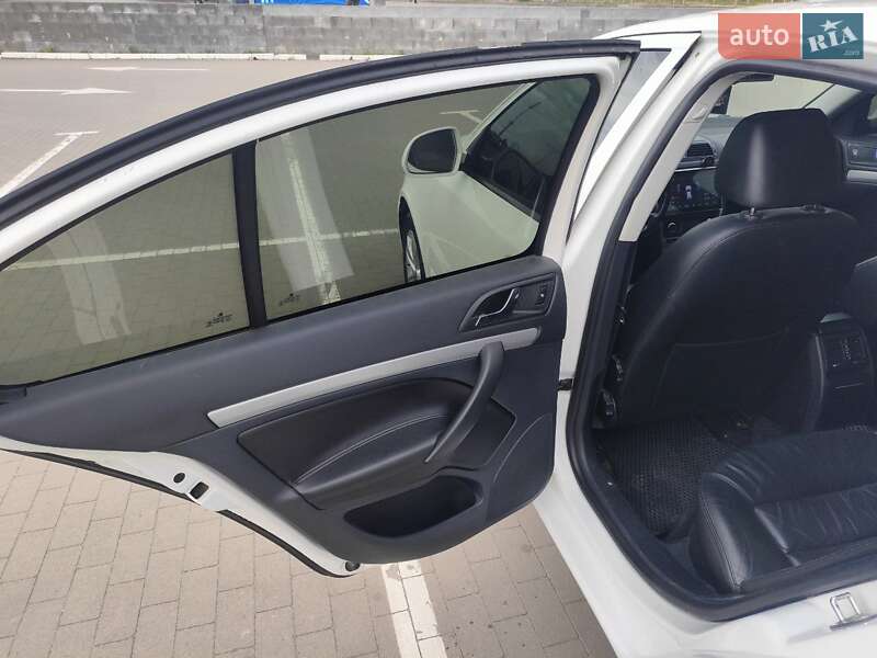 Ліфтбек Skoda Octavia 2010 в Сумах