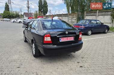 Лифтбек Skoda Octavia 2004 в 