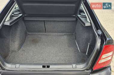 Лифтбек Skoda Octavia 2004 в 