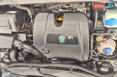 Лифтбек Skoda Octavia 2004 в 