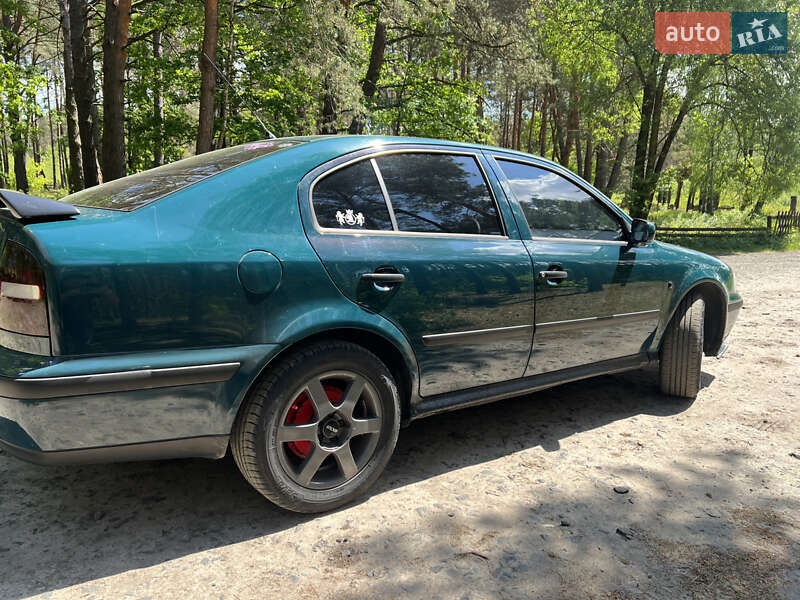 Ліфтбек Skoda Octavia 1998 в Ковелі