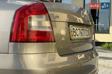 Лифтбек Skoda Octavia 2013 в 