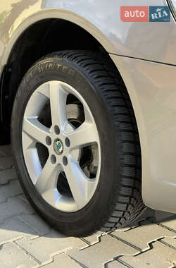 Лифтбек Skoda Octavia 2013 в 