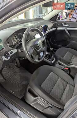 Универсал Skoda Octavia 2010 в 