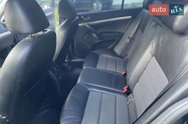 Лифтбек Skoda Octavia 2010 в 