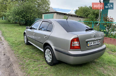 Ліфтбек Skoda Octavia 2001 в 