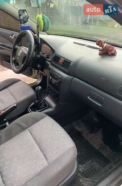 Ліфтбек Skoda Octavia 2001 в 
