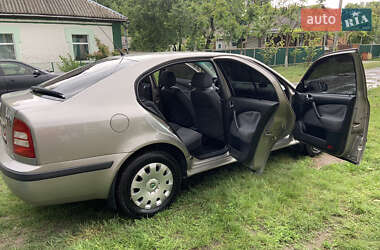Ліфтбек Skoda Octavia 2001 в 