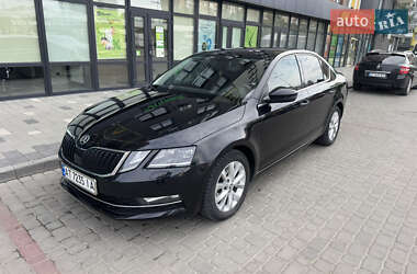 Ліфтбек Skoda Octavia 2018 в 