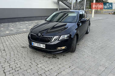 Ліфтбек Skoda Octavia 2018 в 