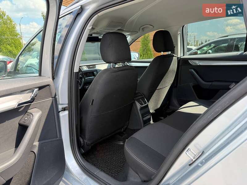 Універсал Skoda Octavia 2015 в Рівному