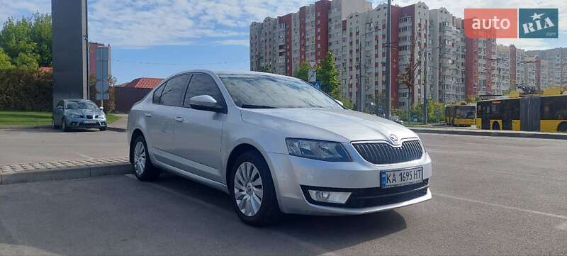 Лифтбек Skoda Octavia 2016 в Киеве