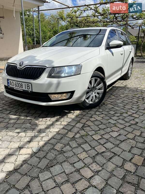 Універсал Skoda Octavia 2013 в Хусті