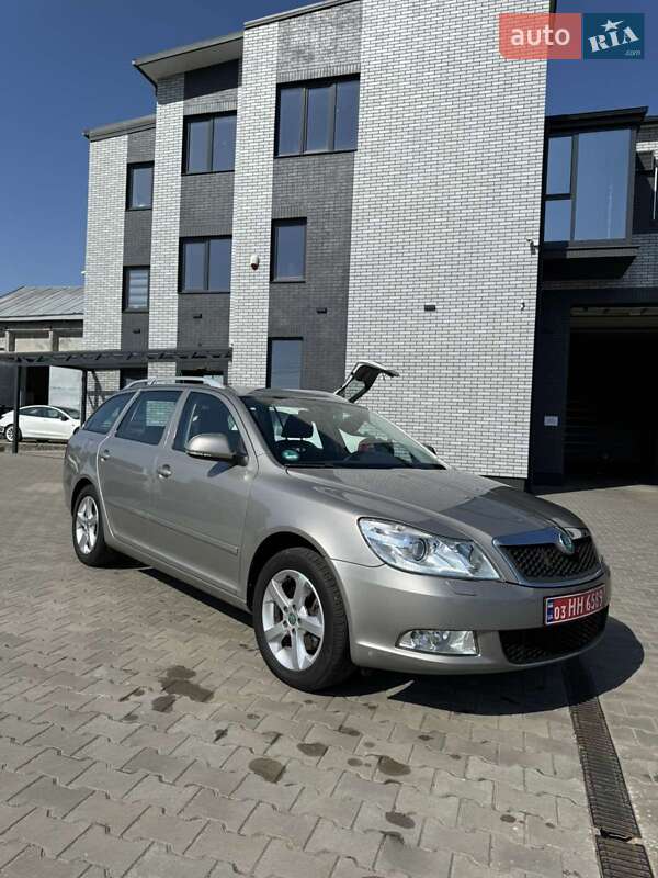 Універсал Skoda Octavia 2011 в Великій Багачці