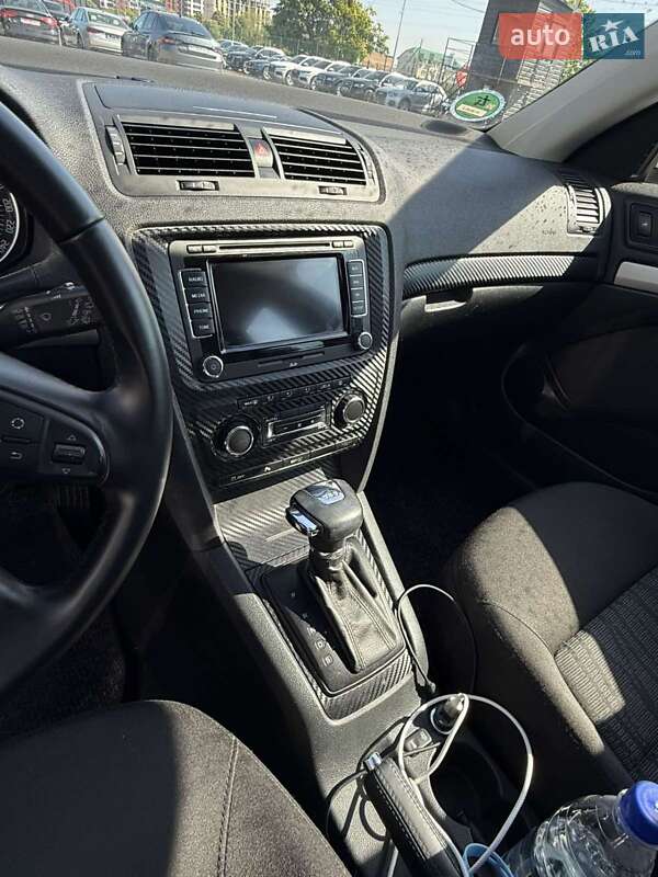 Універсал Skoda Octavia 2011 в Великій Багачці