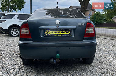 Лифтбек Skoda Octavia 2004 в 