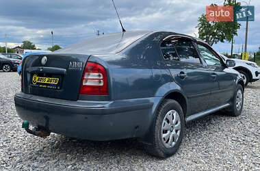 Лифтбек Skoda Octavia 2004 в 