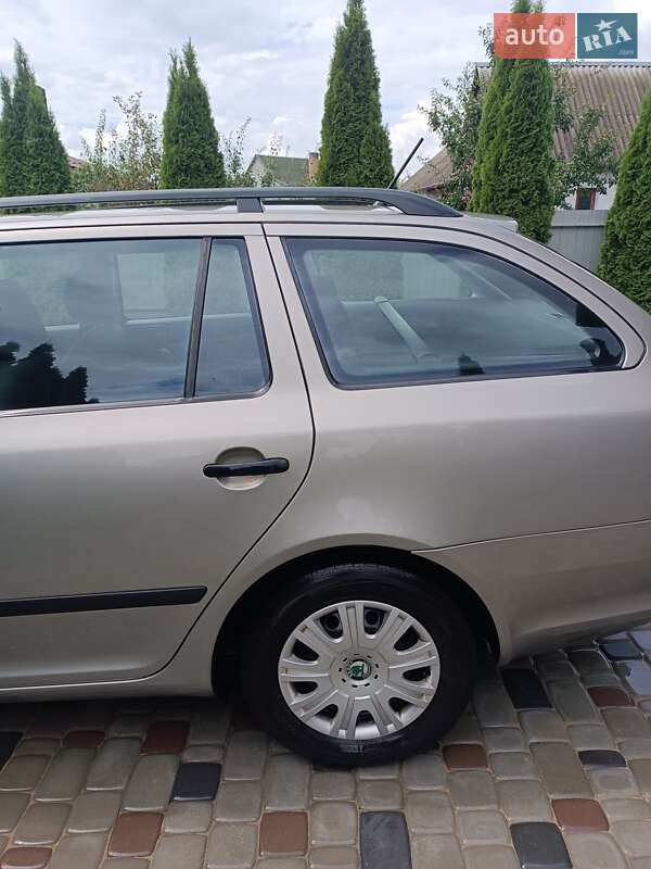 Универсал Skoda Octavia 2012 в Любомле