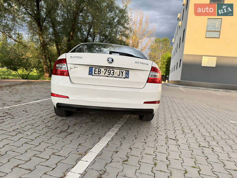 Лифтбек Skoda Octavia 2016 в Хмельницком