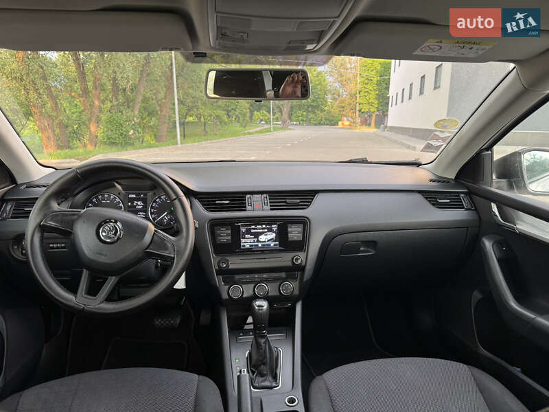 Лифтбек Skoda Octavia 2016 в Хмельницком