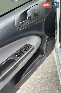 Лифтбек Skoda Octavia 2008 в 