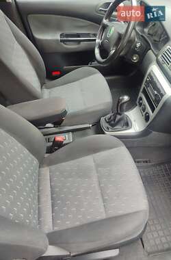 Универсал Skoda Octavia 2003 в 