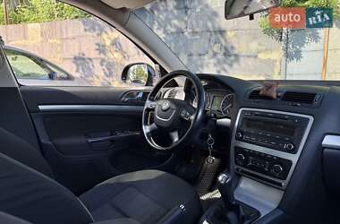 Лифтбек Skoda Octavia 2010 в 