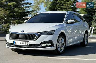 Універсал Skoda Octavia 2021 в 