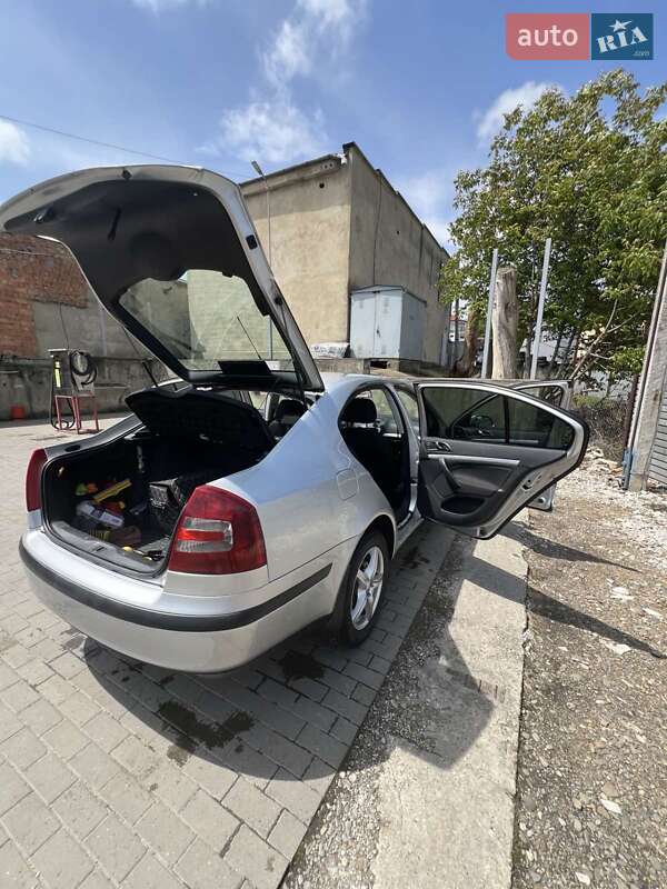 Лифтбек Skoda Octavia 2007 в Черновцах