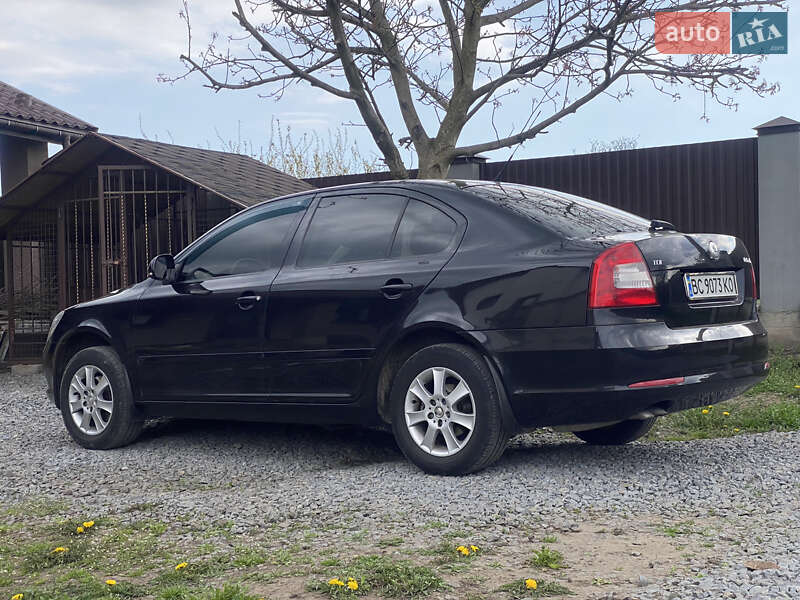Лифтбек Skoda Octavia 2010 в Львове