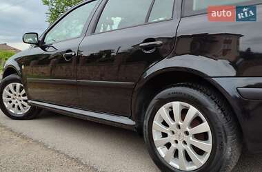 Універсал Skoda Octavia 2001 в 