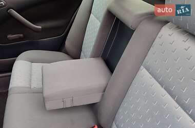 Універсал Skoda Octavia 2001 в 