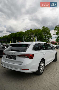 Универсал Skoda Octavia 2021 в 