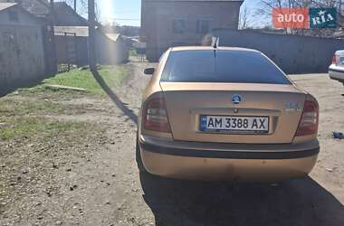 Лифтбек Skoda Octavia 2001 в 