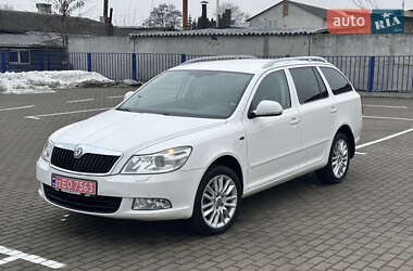Універсал Skoda Octavia 2012 в 