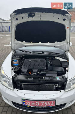 Універсал Skoda Octavia 2012 в 