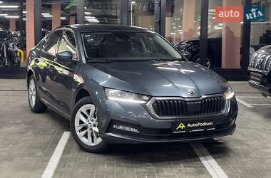 Лифтбек Skoda Octavia 2021 в Киеве