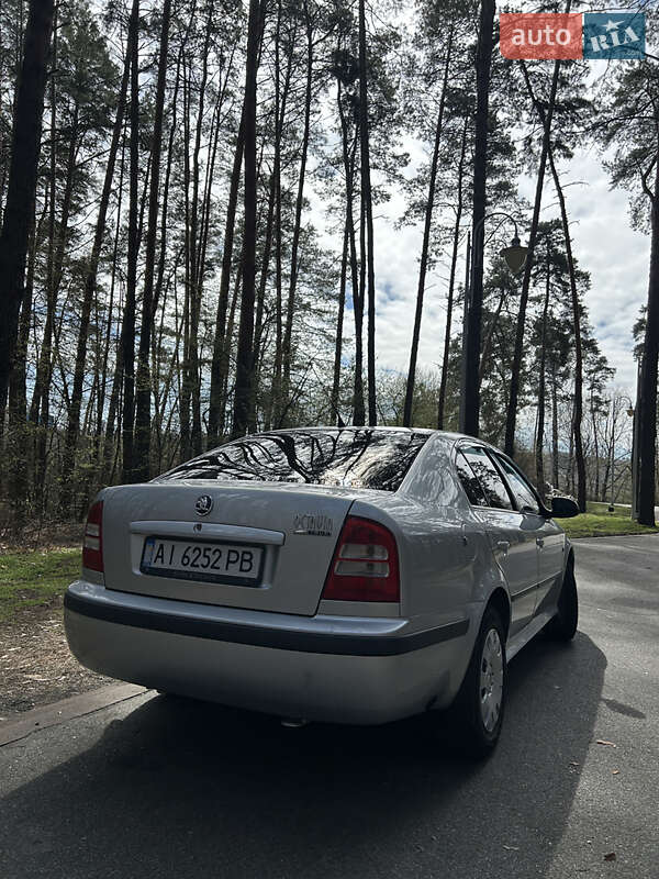 Ліфтбек Skoda Octavia 2010 в Києві