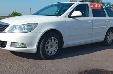 Универсал Skoda Octavia 2012 в 