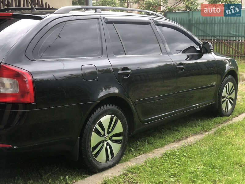 Универсал Skoda Octavia 2009 в Хусте