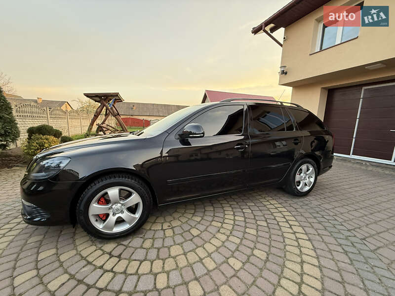 Універсал Skoda Octavia 2009 в Яворові