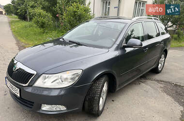 Універсал Skoda Octavia 2011 в Калуші