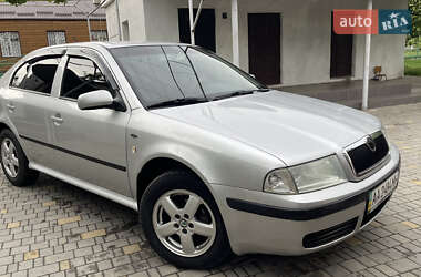 Лифтбек Skoda Octavia 2002 в Врадиевке